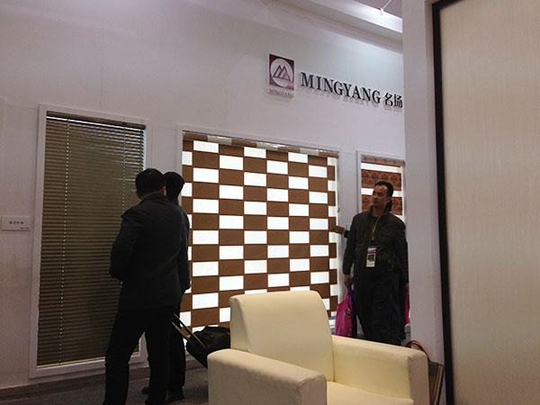 金鳳凰窗簾品種多樣，是不錯的選擇！