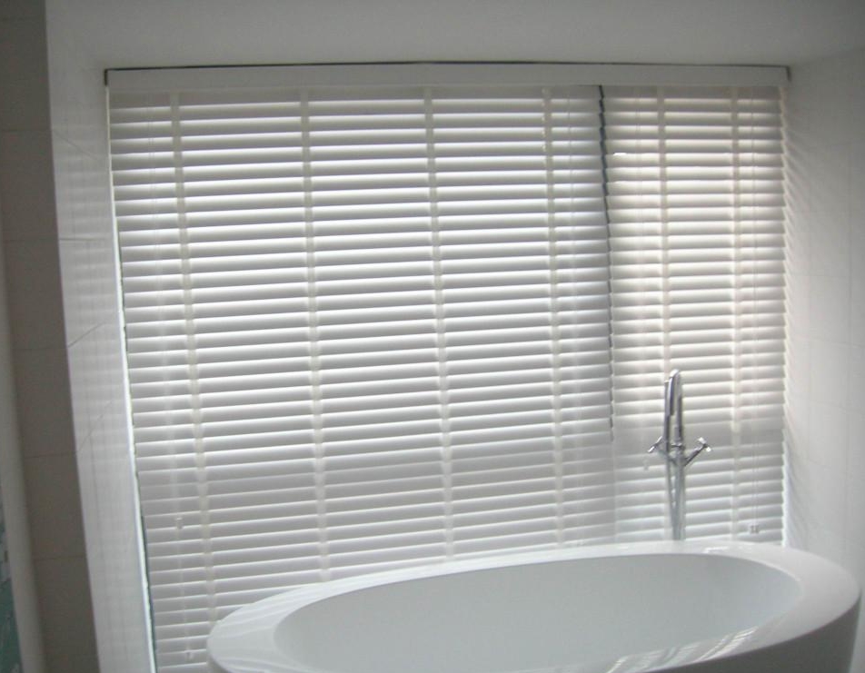 百葉窗簾選購小技巧 為家居增舔清涼氣息 百葉窗簾選購小技巧 為家居增舔清涼氣息