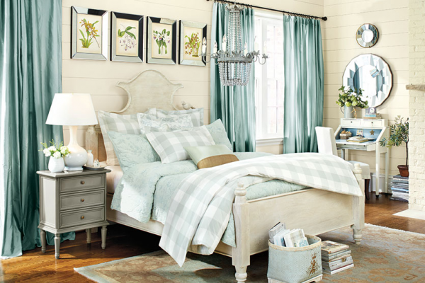 如何用窗簾來改變房間的色彩？