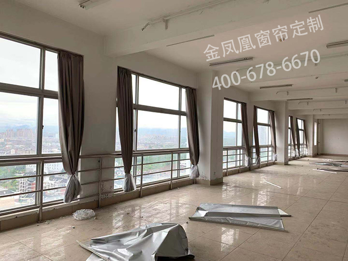 天臺(tái)縣中藥藥物研究所辦公大樓窗簾工程